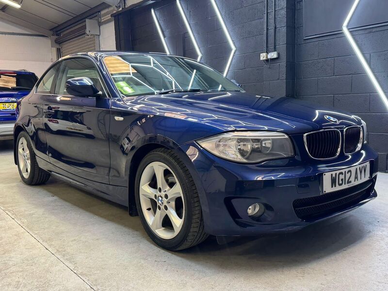 BMW 1 SERIES