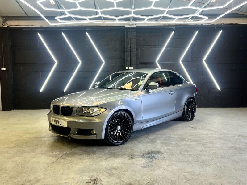 BMW 1 SERIES