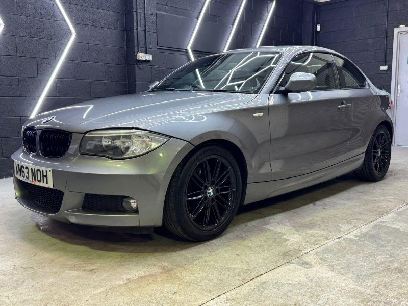 BMW 1 SERIES