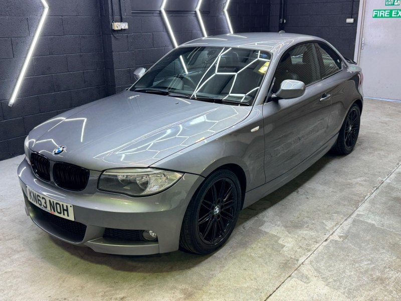 BMW 1 SERIES