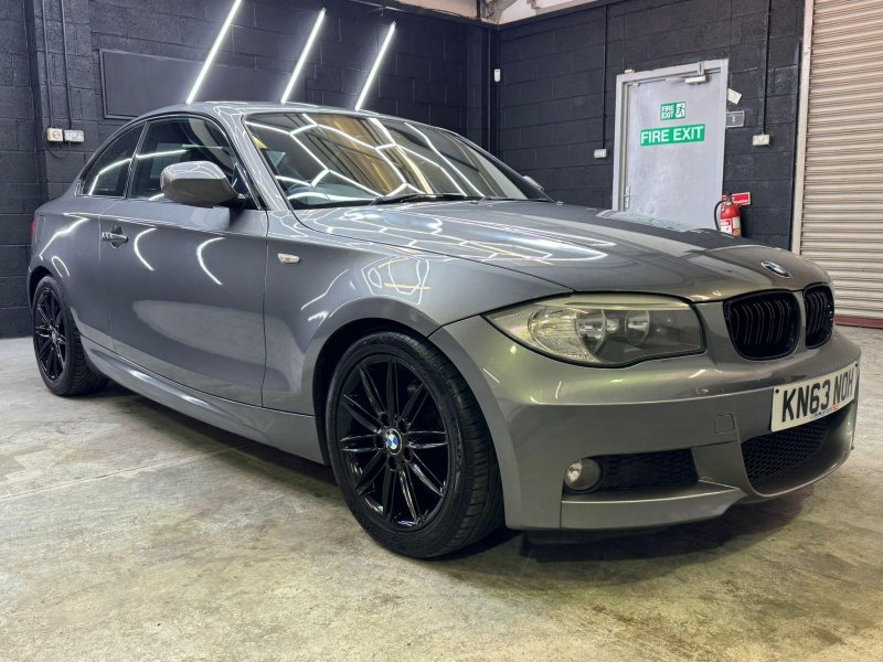 BMW 1 SERIES